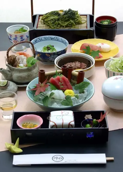 季節の懐石 月コース